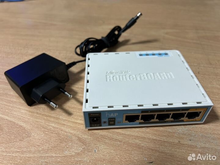 Mikrotik hAP - RB951Ui-2nD