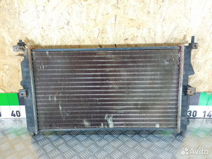 Радиатор основной Opel Vectra B