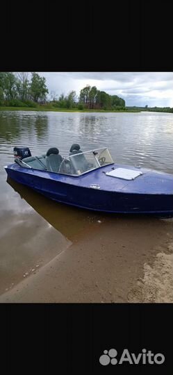 Лодка прогресс с мотором