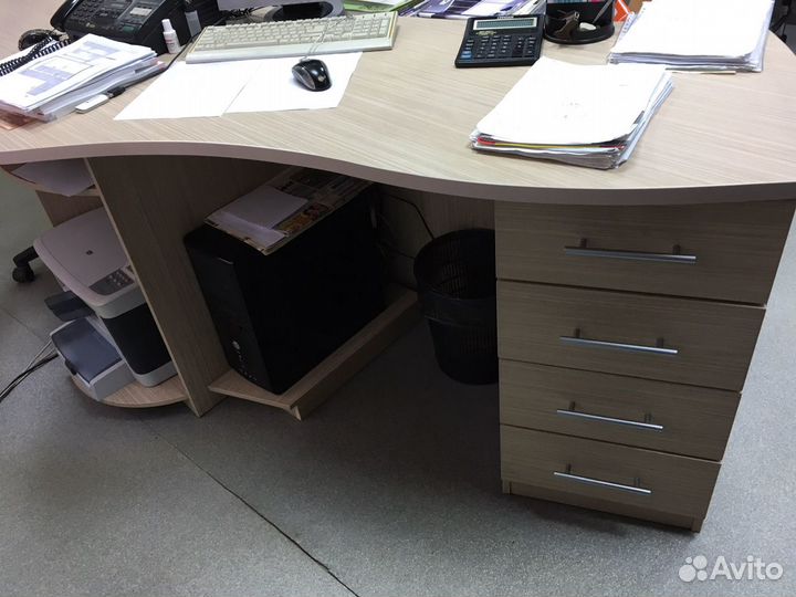 Компьютерный стол