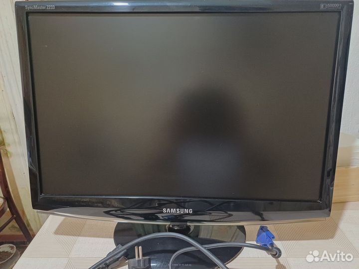 Монитор Samsung 22 дюйма