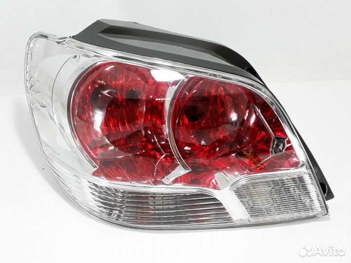 Фонарь левый задний в крыло Outlander CU