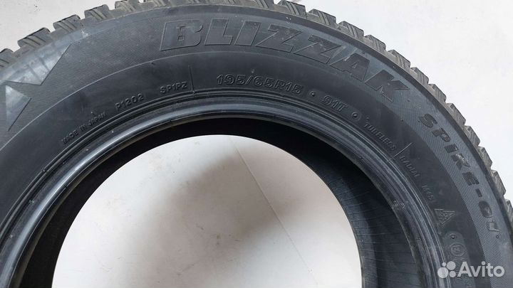 Bridgestone Blizzak Spike-01 195/65 R15 91T