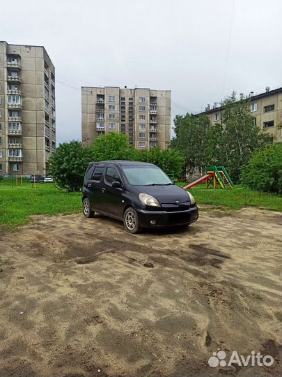 Toyota Funcargo 1.3 AT, 2000, 300 000 км