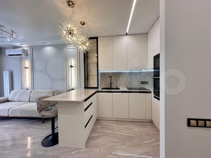 2-к. квартира, 55 м², 22/40 эт.