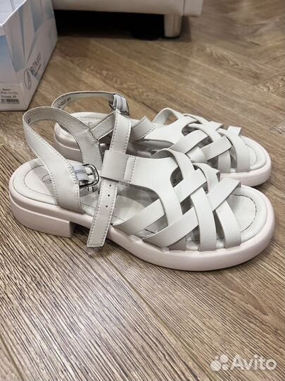 Сандалии женские 37 размер