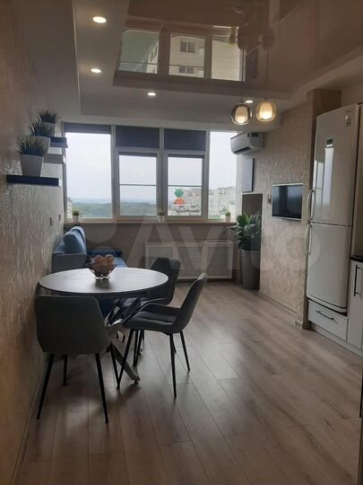 2-к. квартира, 74,2 м², 8/10 эт.