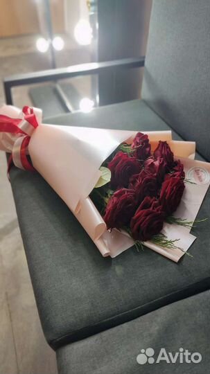 Розы красные