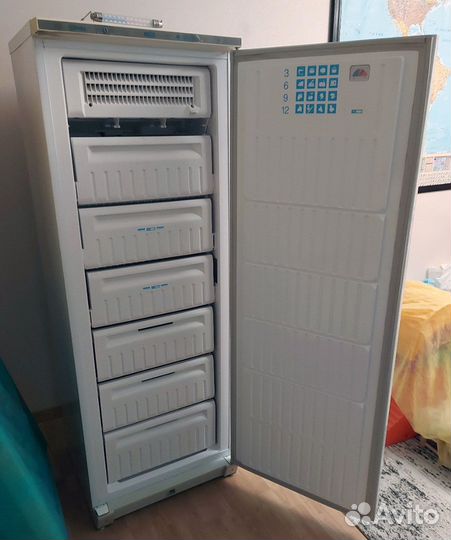 Морозильник Stinol бу