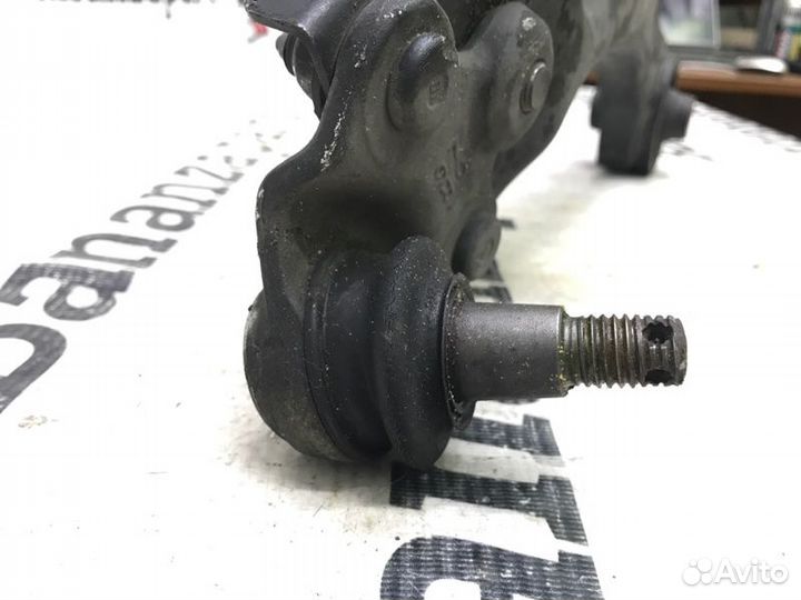 С дефектом рычаг передний правый Honda Civic 4D