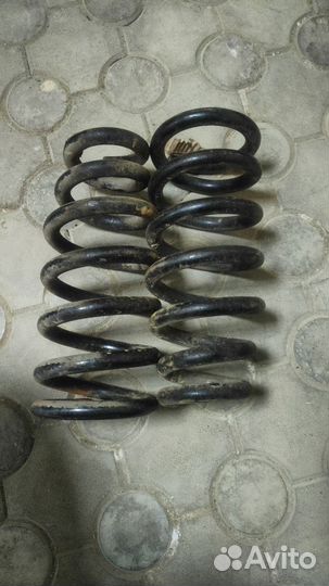 Пружины L 200