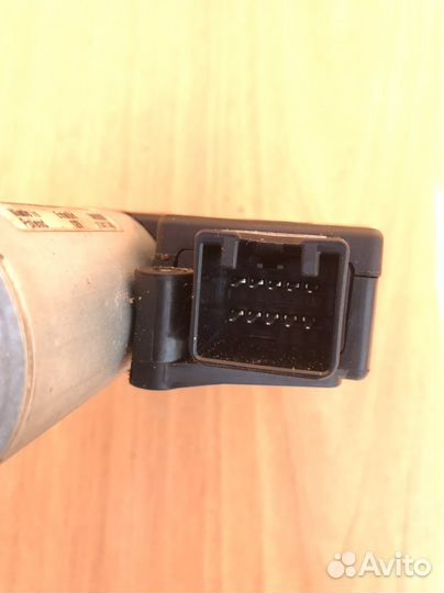 Мотор люка Land Rover Freelander 2