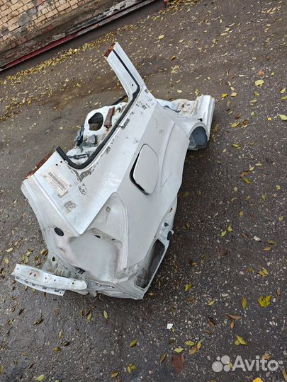 Крыло Subaru Forester 3 заднее правое