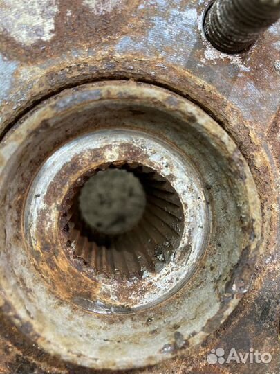 Кулак поворотный передний правый Hyundai Accent