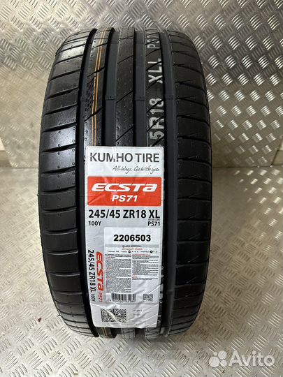 Kumho Ecsta PS71 245/45 R18 100Y