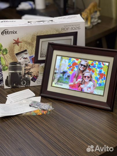 Цифровая фоторамка Ritmix 10.1 Дюймов