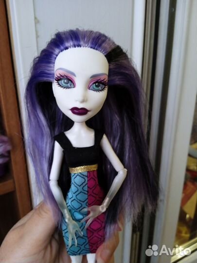 Кукла монстер хай Спектра