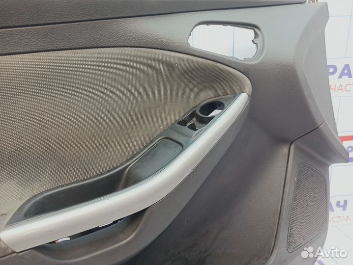 Обшивка двери передней левой Ford Focus 3 1797075