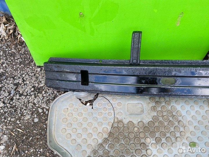 Усилитель бампера задний Hyundai Accent G4EC 2005