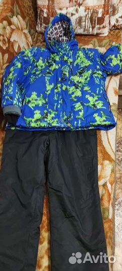 Костюм горнолыжный
