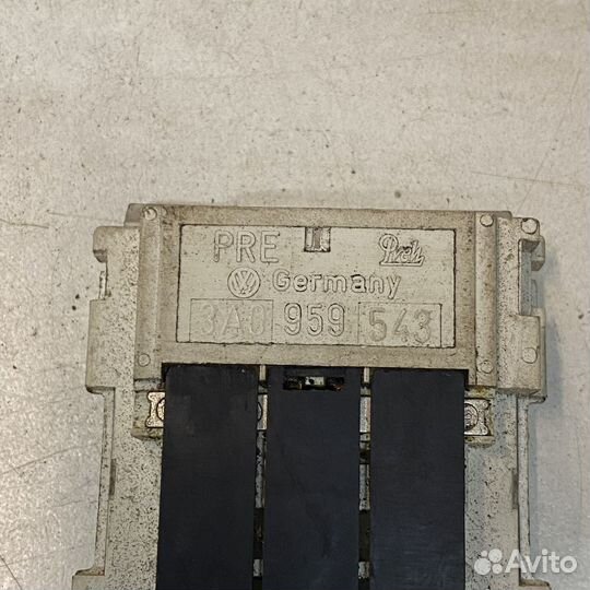 Блок управления кондиционером VW Passat B4