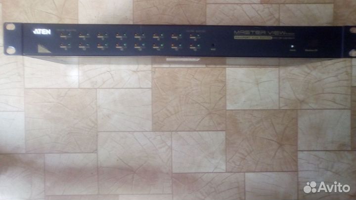 KVM коммутатор aten acs1216a