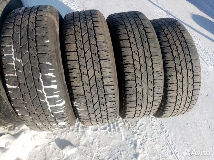 Bridgestone Dueler A/T 693 III 265/65 R17 112S