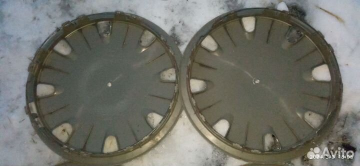 Колпаки на колеса р14