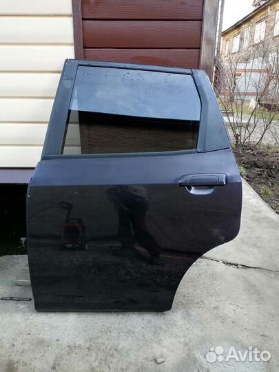 Двери на honda fit 1