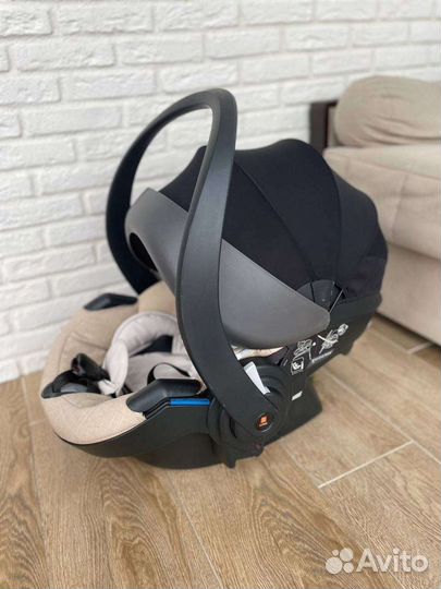 Автокресло с базой isofix от 0 stokke izi go