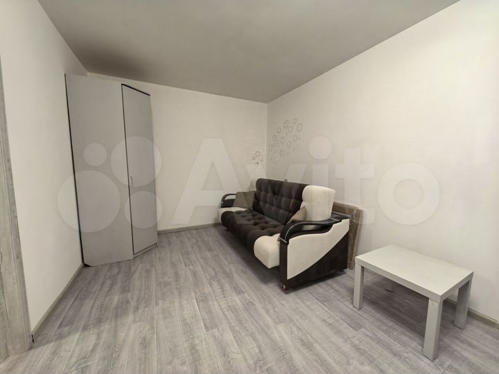 2-к. квартира, 50 м², 2/9 эт.