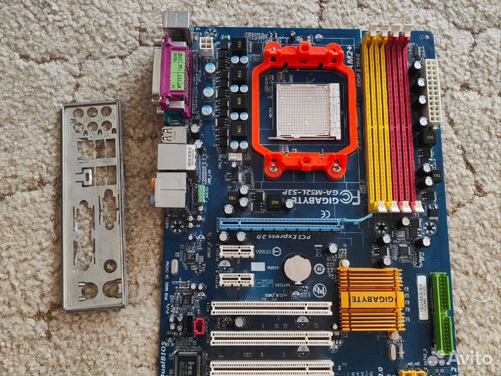 4 Материнские платы