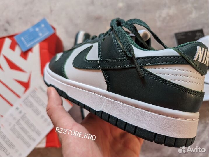 Кроссовки Nike Dunk Low 