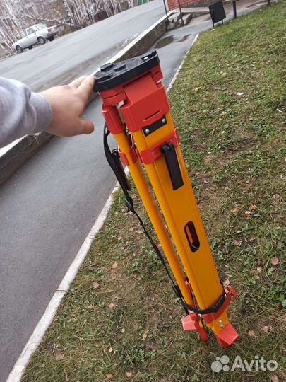 Штатив геодезический SJW50