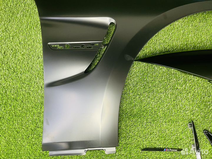 Крылья BMW F30 M3 в стиле F80