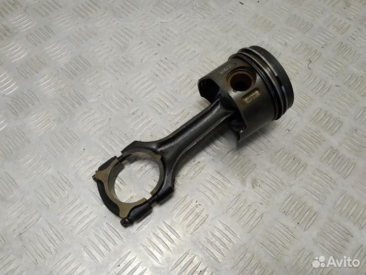 Поршень Mercedes-Benz Sprinter 2 (W906) 2009