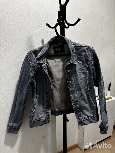 Джинсовая куртка