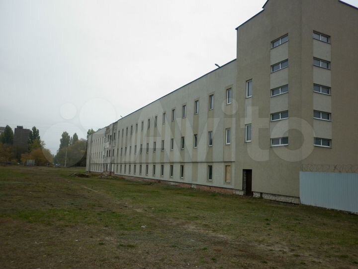 Здание, 7364.9 м²