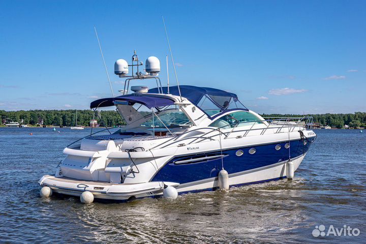 Аренда Яхты в Москве Fairline 52
