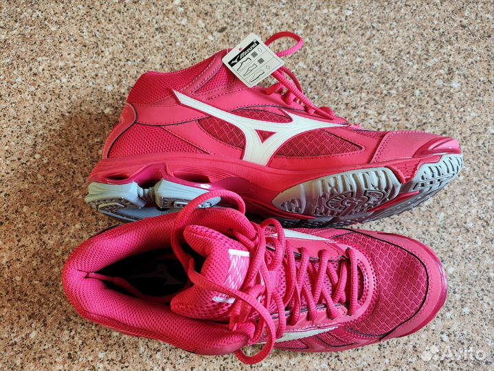 Кроссовки волейбольные mizuno wave bolt 7 mid