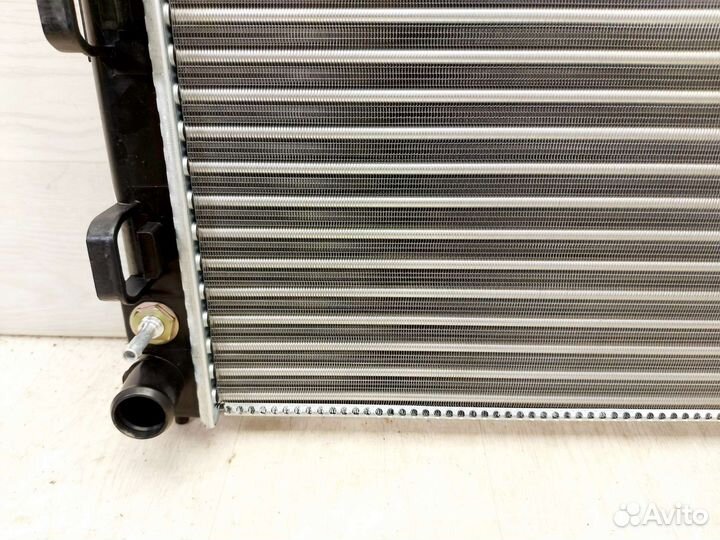 Радиатор охлаждения LADA Kalina 2013-2018