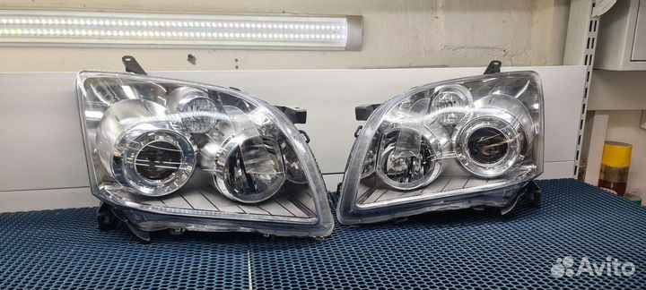 Фары Avensis Bi-Led