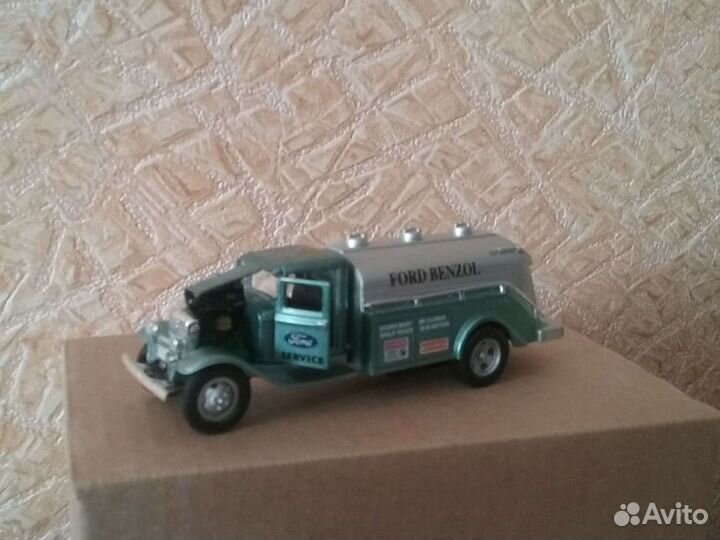 Модель из коллекции