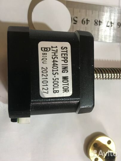 Шаговый двигатель nema 17 17HS4401S с винтом T8