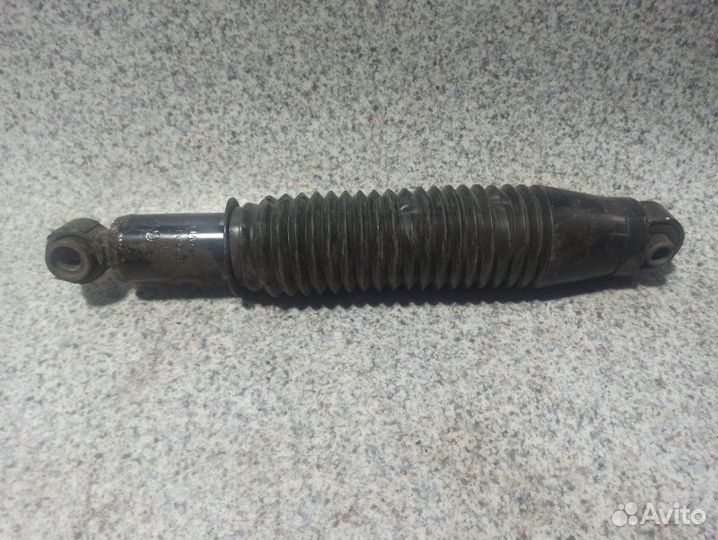 Амортизатор задний Hyundai Solaris 2011