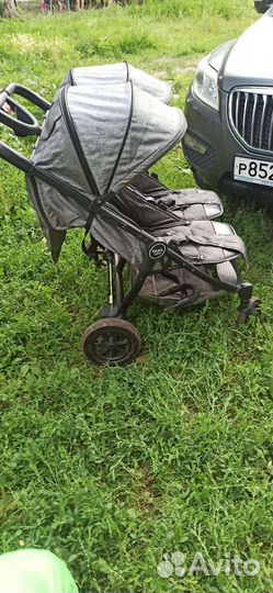 Коляска для двойни