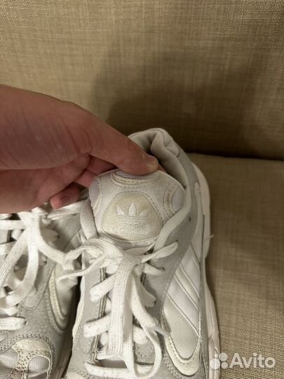 Кроссовки adidas