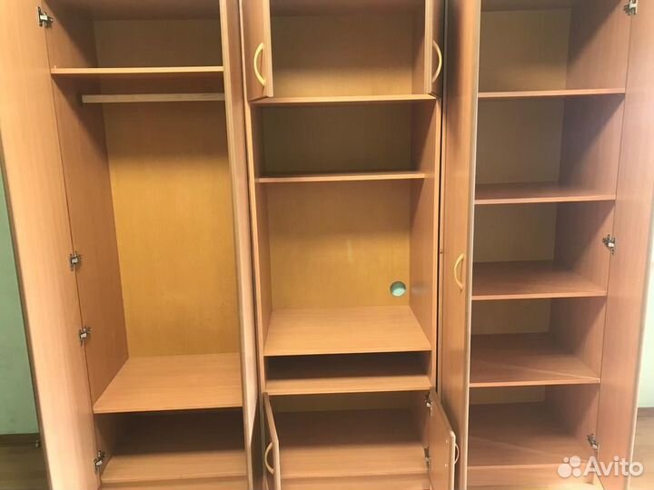 Стенка в гостиную