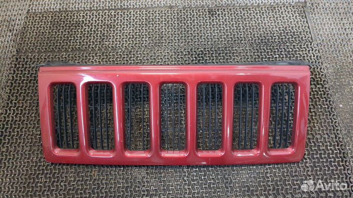 Решетка радиатора Jeep Commander, 2006
