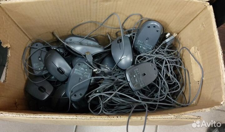 Мышь проводная Logitech M100